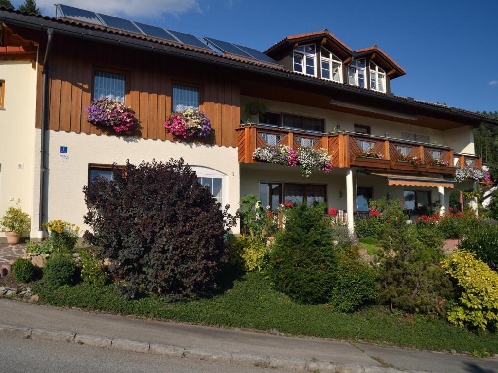 Ferienwohnungen Grill Schonberg  Bilik gambar